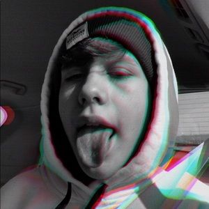 Meet your Posher, Ethan